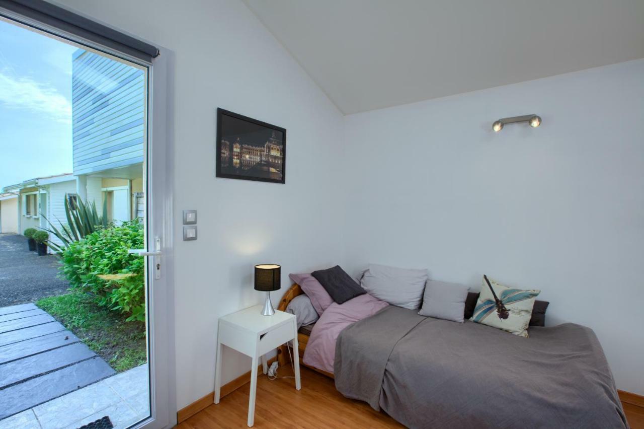 La Brede La Libellule Bredoise Bed & Breakfast エクステリア 写真